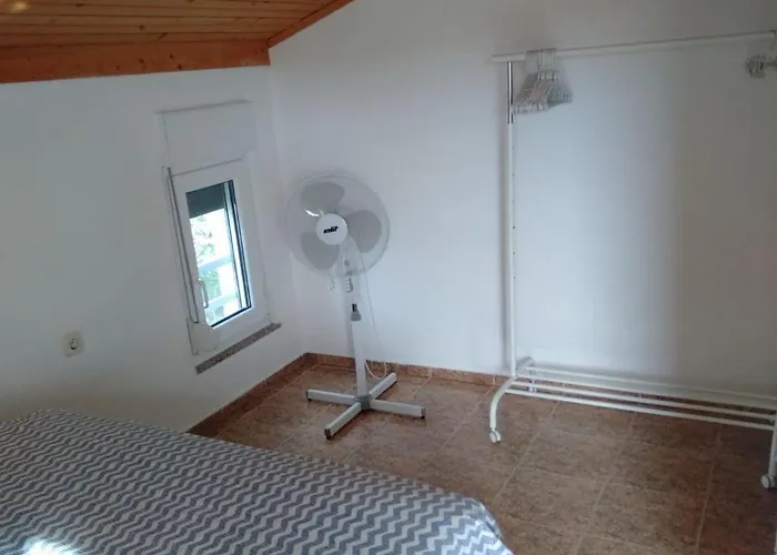 Little Heaven On Earth - Martina Vlasici