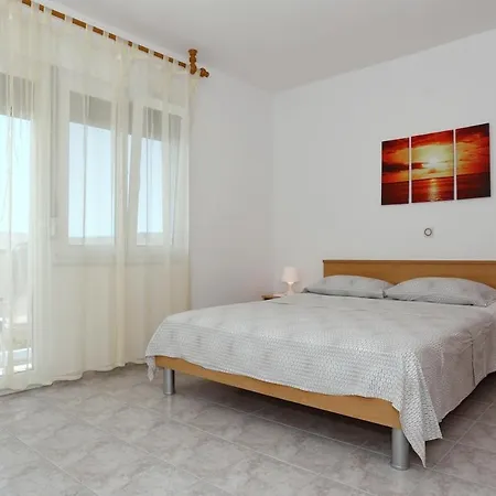 Little Heaven On Earth - Martina 3*